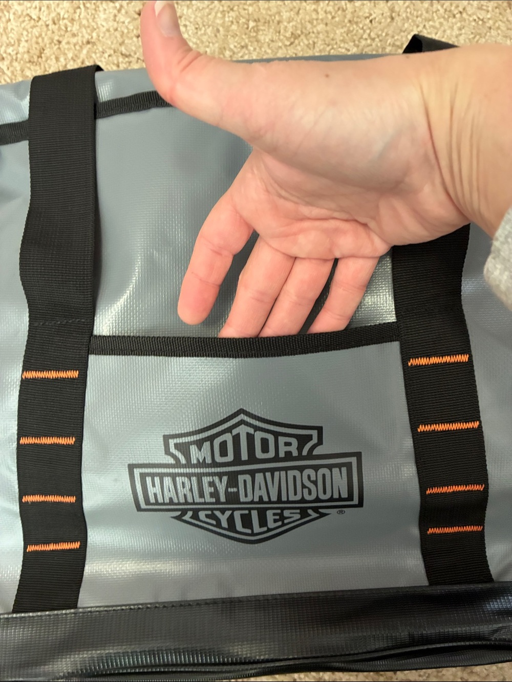 Harley-Davidson Deluxe Embroidered Duffle Bag Gray & Black NWT - Picture 4 of 11